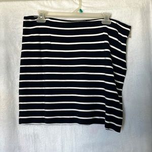 Banana Republic Blue and White striped skirt